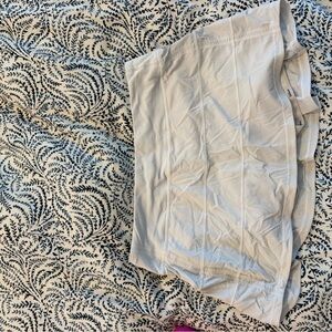 Lululemon white tennis skirt
